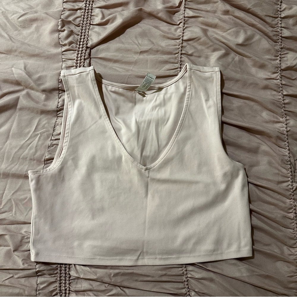 Yogalicious 2 pack cropped tops - Picture 5 of 9